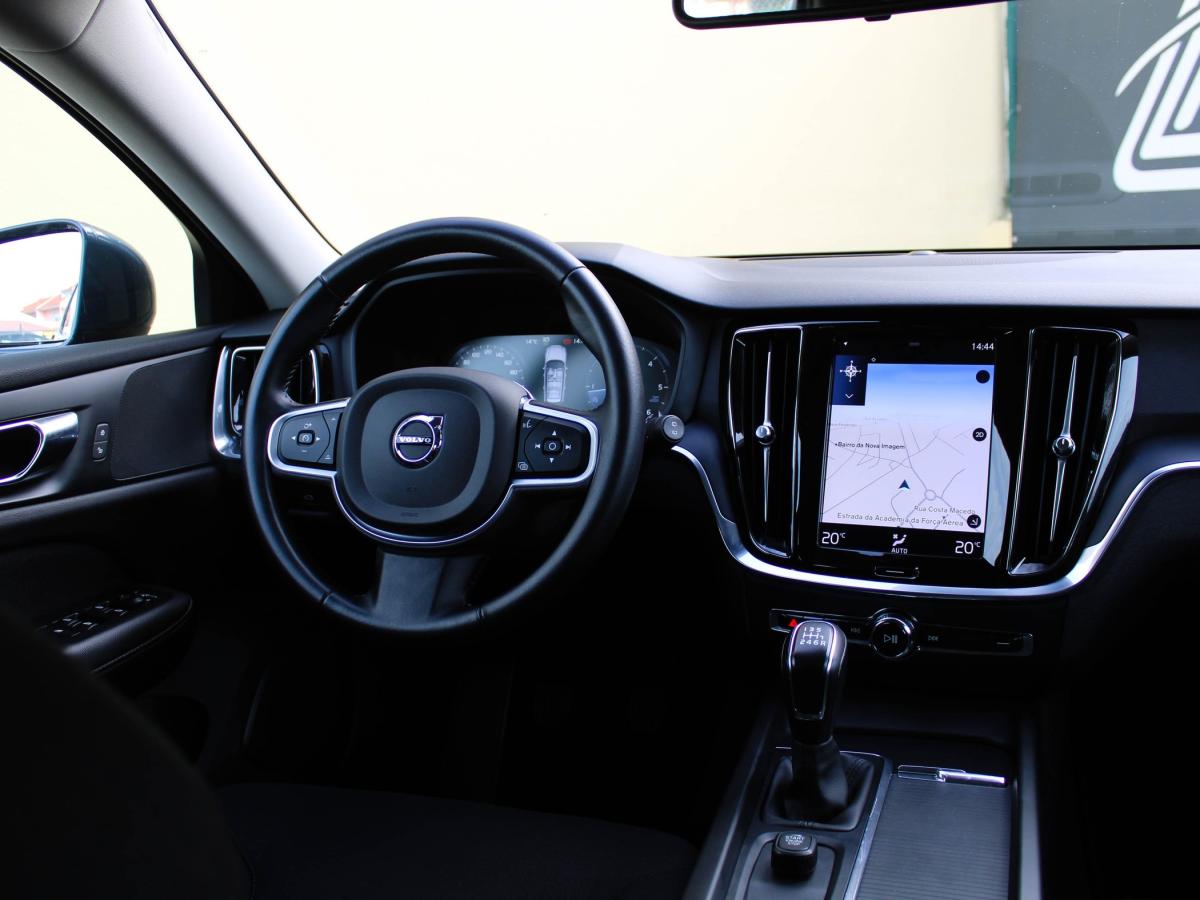 volvo-v60-2019-diesel-1969cc
