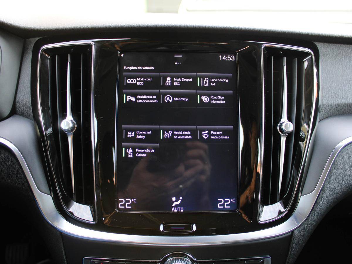 volvo-v60-2019-diesel-1969cc