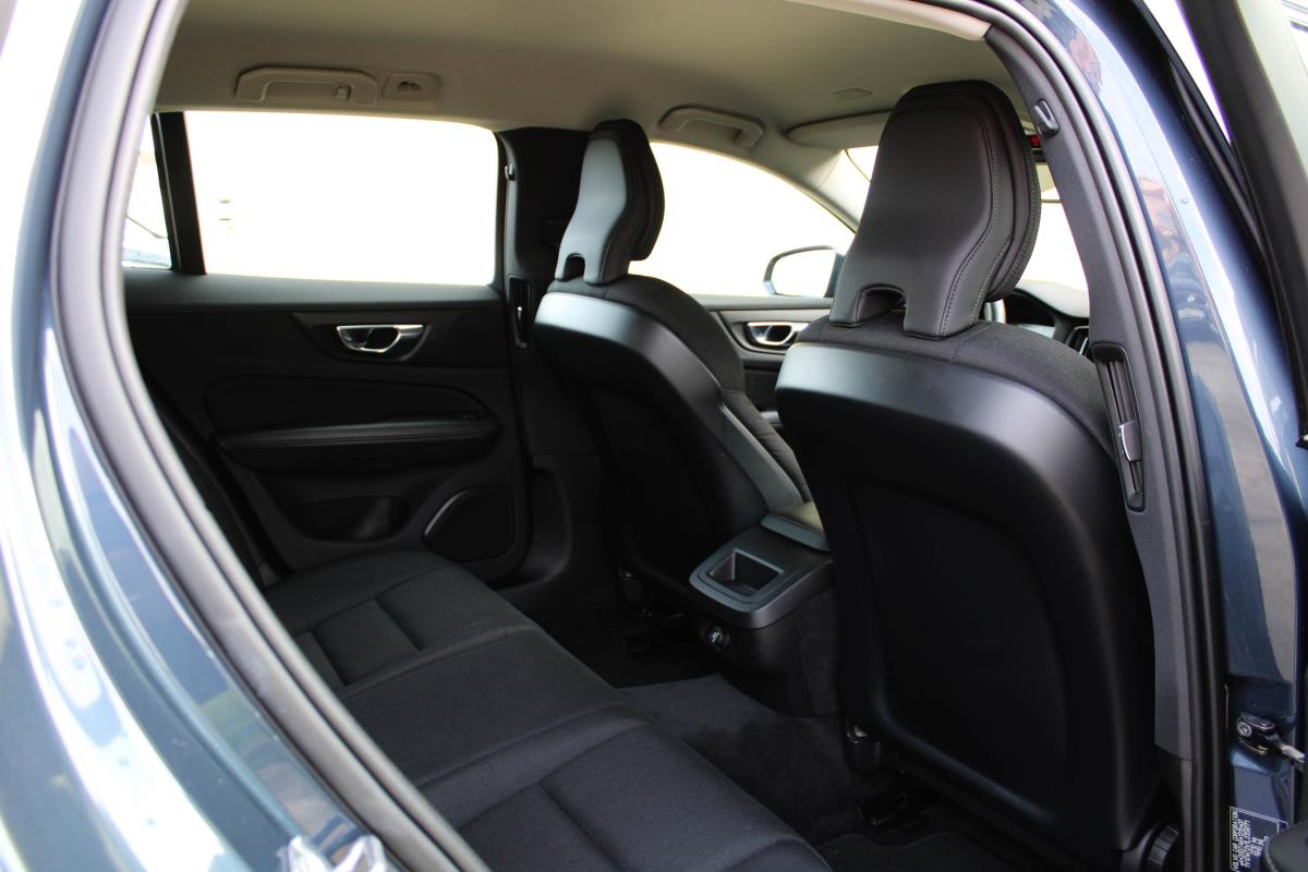 volvo-v60-2019-diesel-1969cc