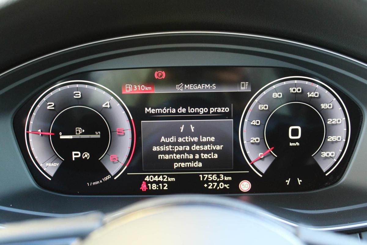 audi-a4-avant-2024-diesel-1968cc