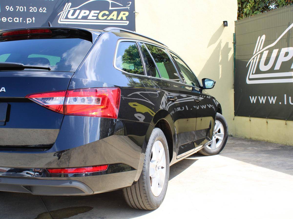 skoda-superb-2022-diesel-1968cc