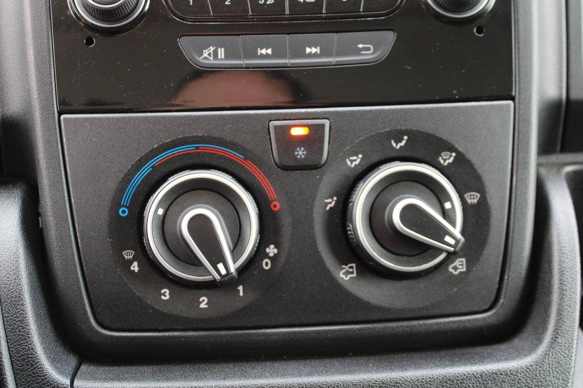 opel-movano-2023-diesel-2179cc