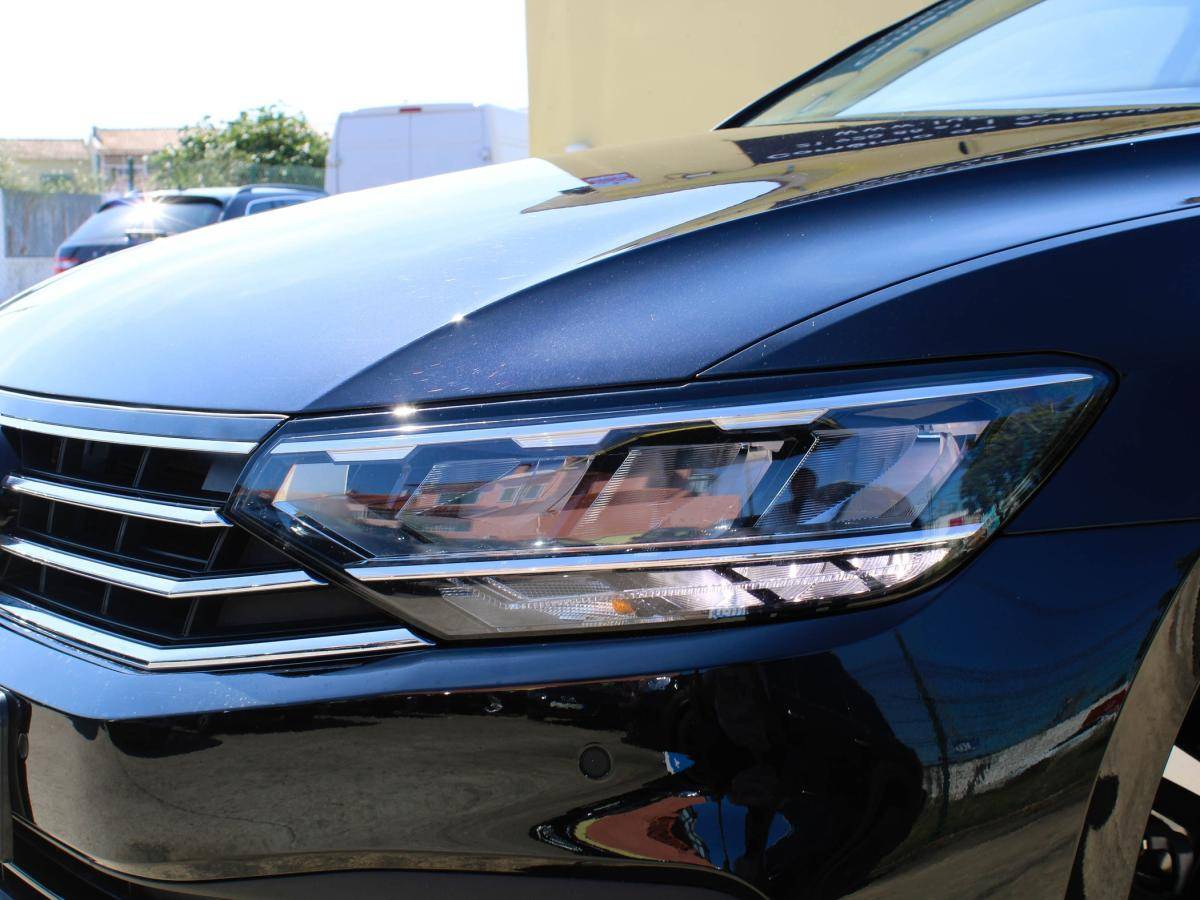 volkswagen-passat-variant-2023-diesel-1968cc