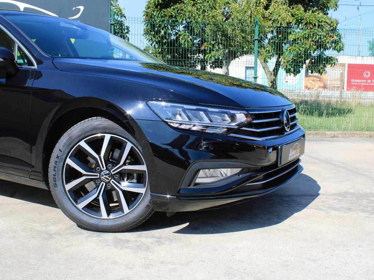 volkswagen-passat-variant-2023-diesel-1968cc
