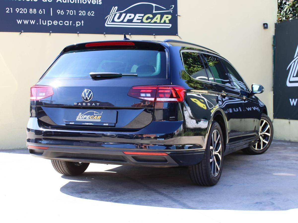 volkswagen-passat-variant-2023-diesel-1968cc