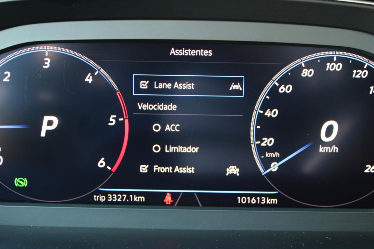 volkswagen-passat-variant-2023-diesel-1968cc