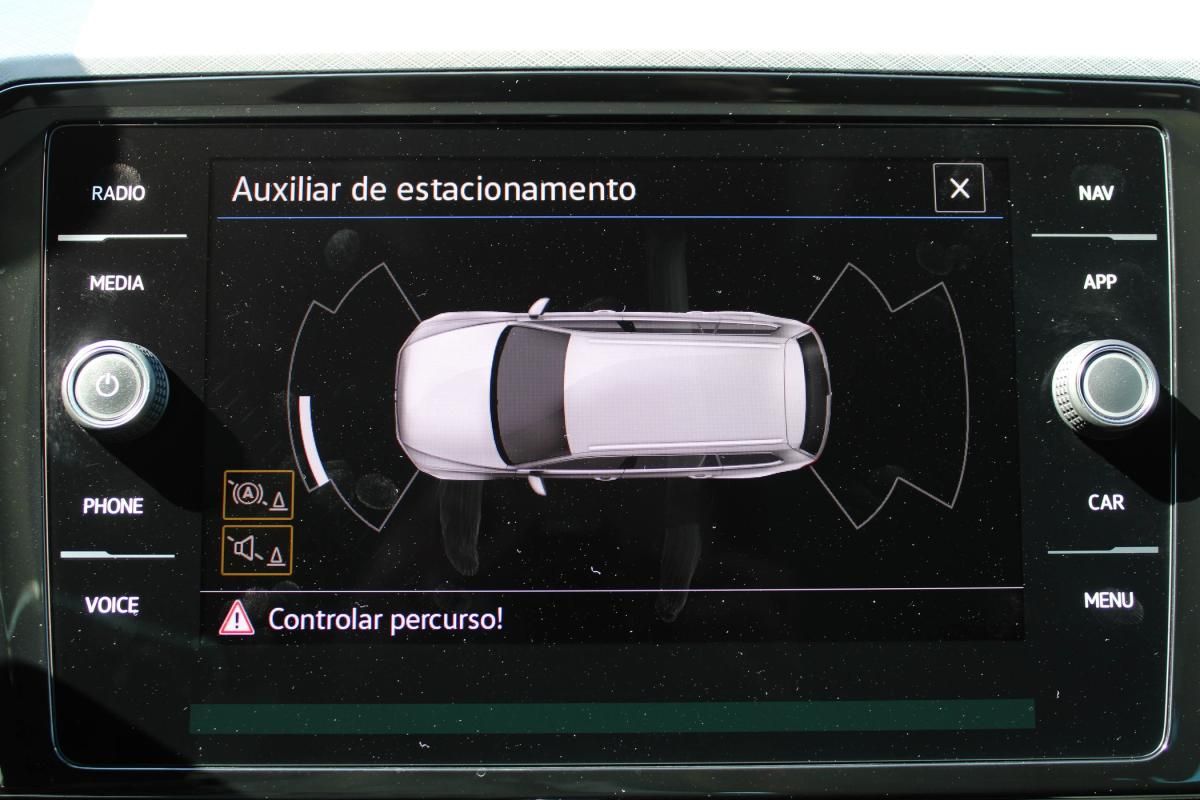 volkswagen-passat-variant-2023-diesel-1968cc