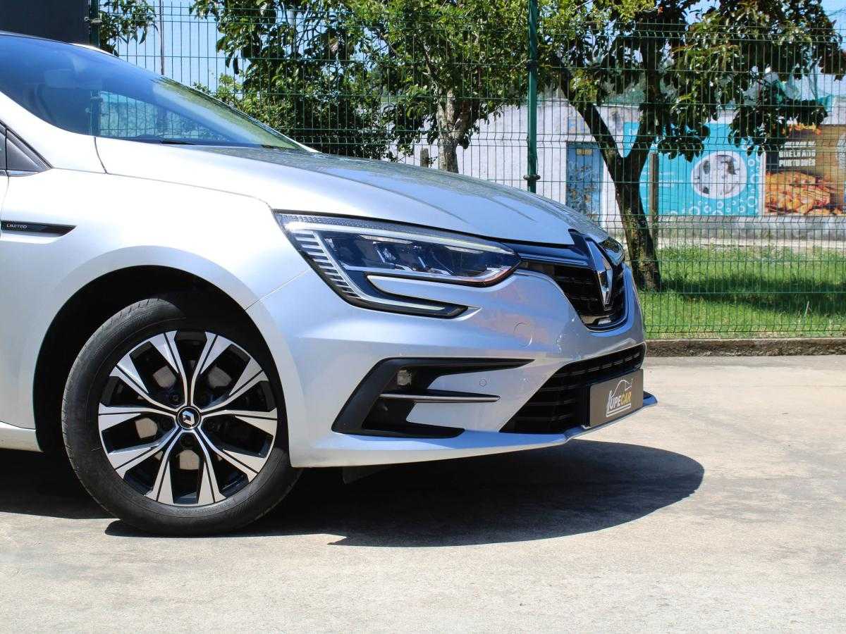 renault-megane-sport-tourer-2022-diesel-1461cc
