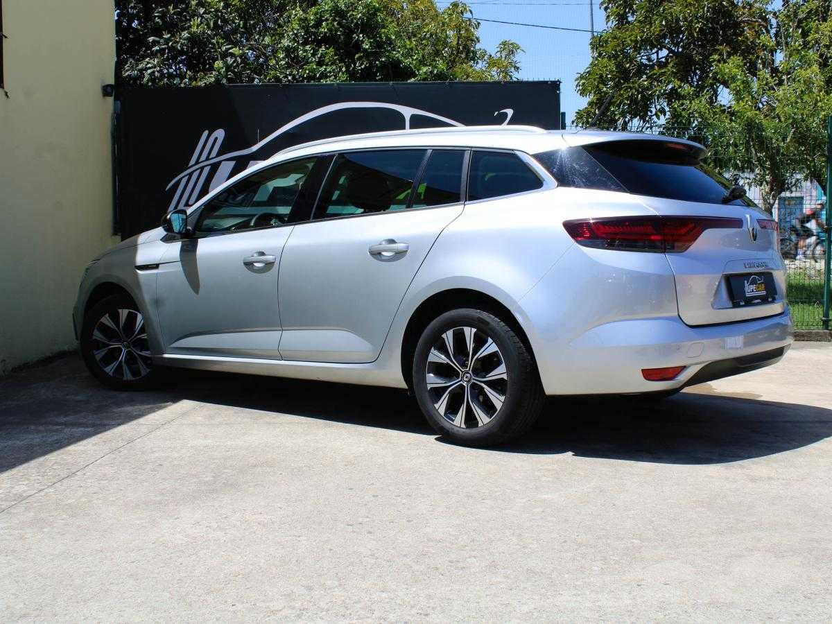 renault-megane-sport-tourer-2022-diesel-1461cc