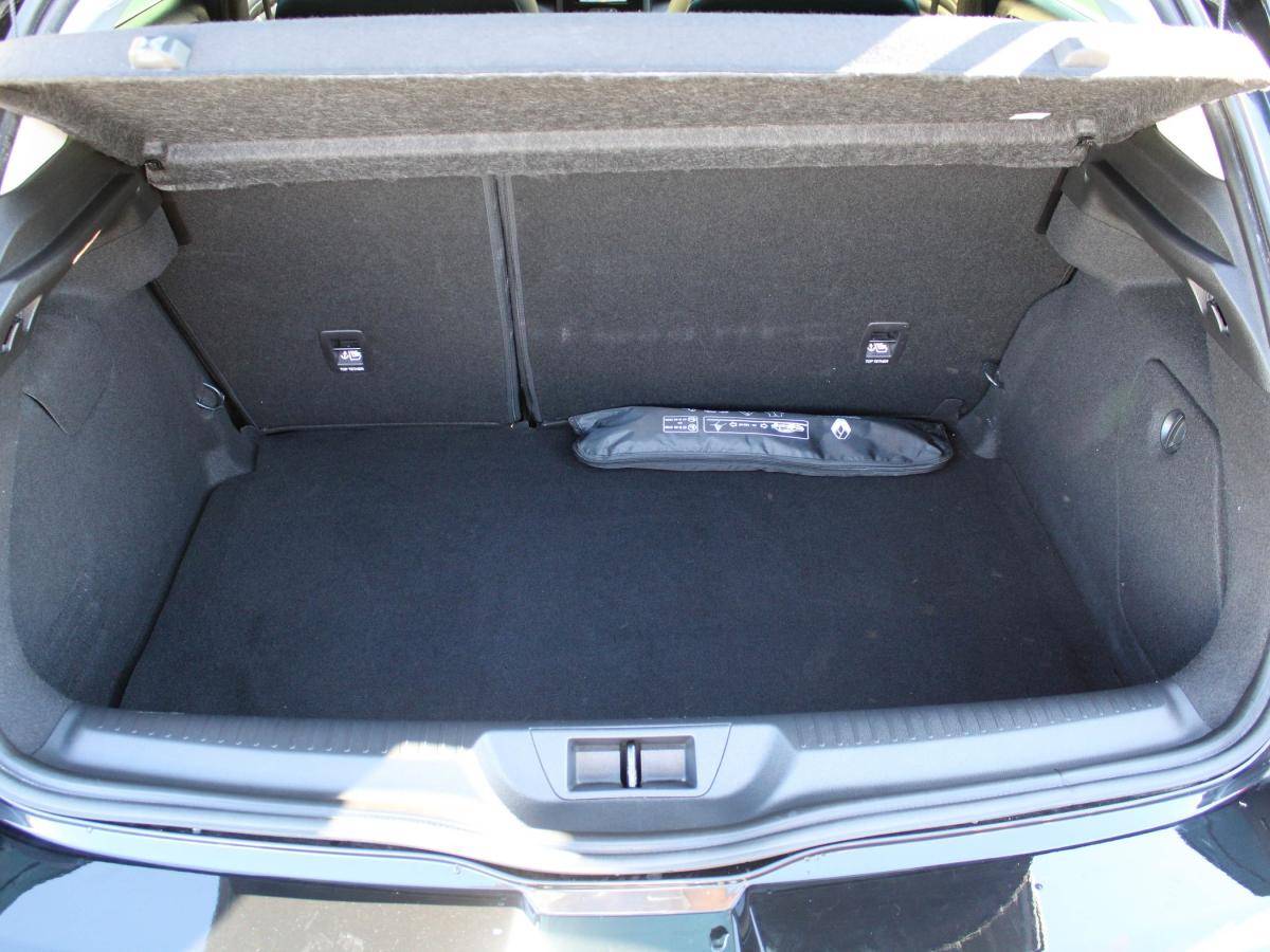 renault-megane-2022-diesel-1461cc