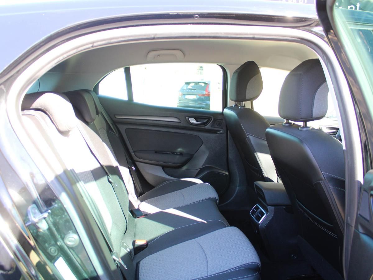 renault-megane-2022-diesel-1461cc