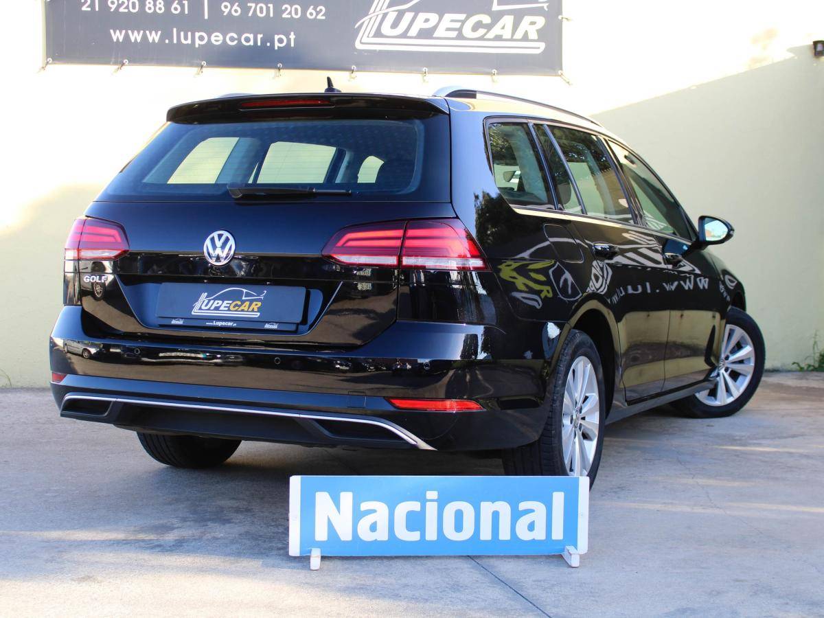 volkswagen-golf-variant-2018-diesel-1968cc