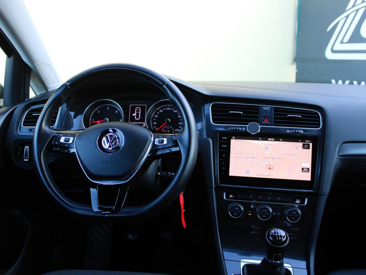 volkswagen-golf-variant-2018-diesel-1968cc