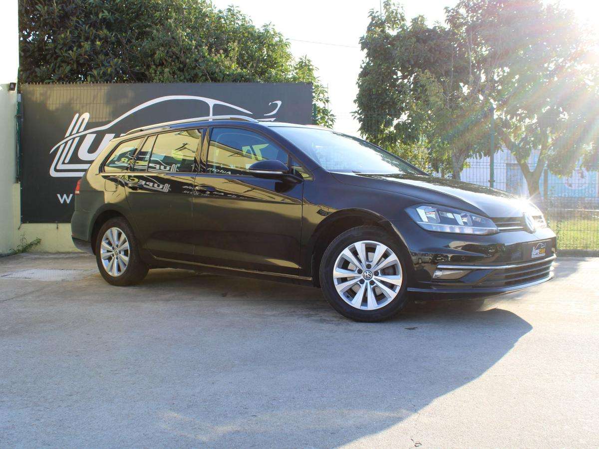 volkswagen-golf-variant-2018-diesel-1968cc