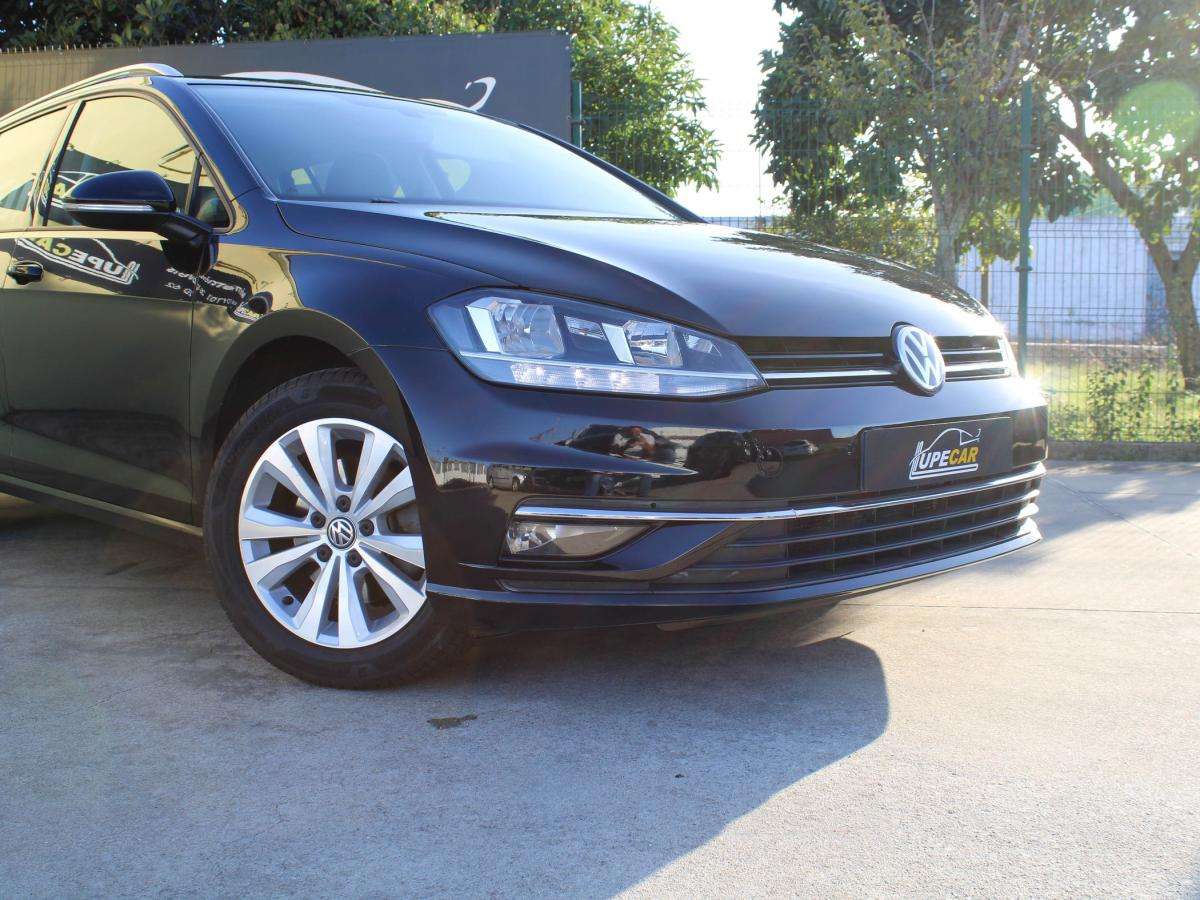 volkswagen-golf-variant-2018-diesel-1968cc