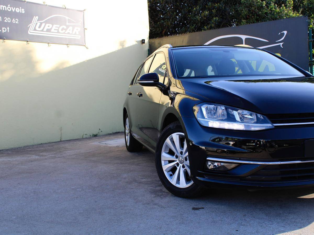 volkswagen-golf-variant-2018-diesel-1968cc
