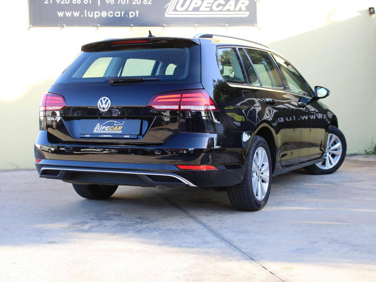 volkswagen-golf-variant-2018-diesel-1968cc