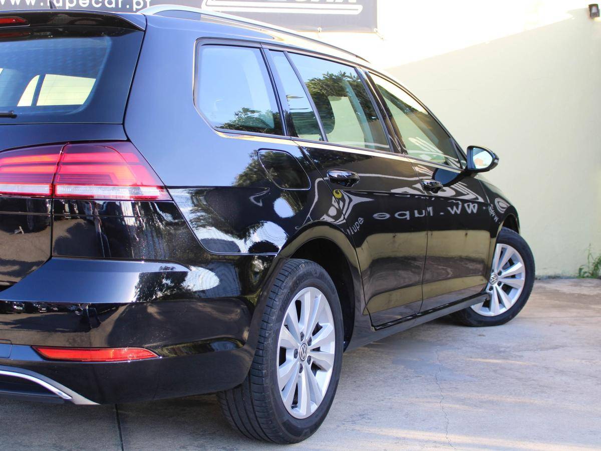 volkswagen-golf-variant-2018-diesel-1968cc