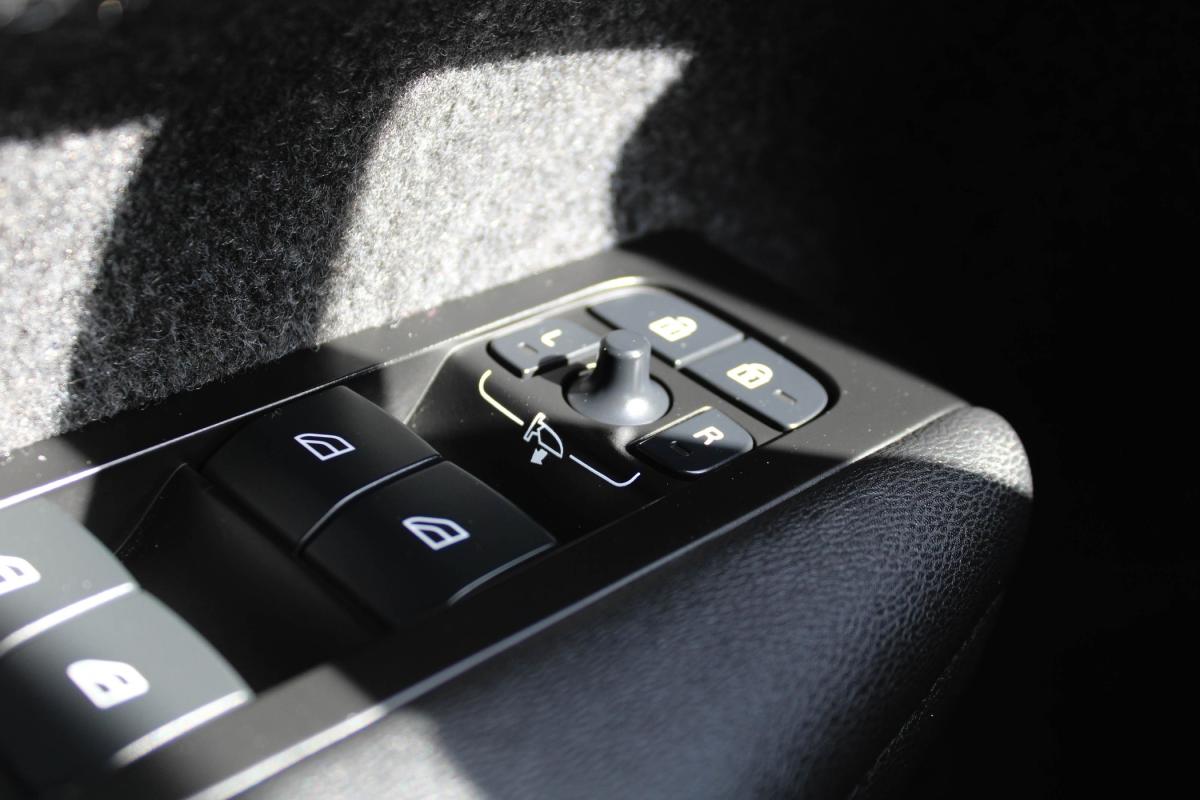 volvo-xc40-2022-gasolina-1477cc