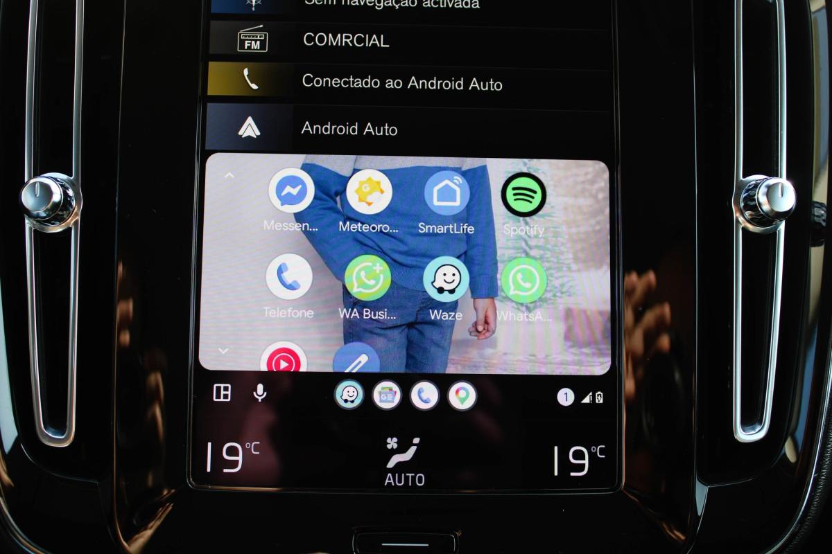 volvo-xc40-2022-gasolina-1477cc