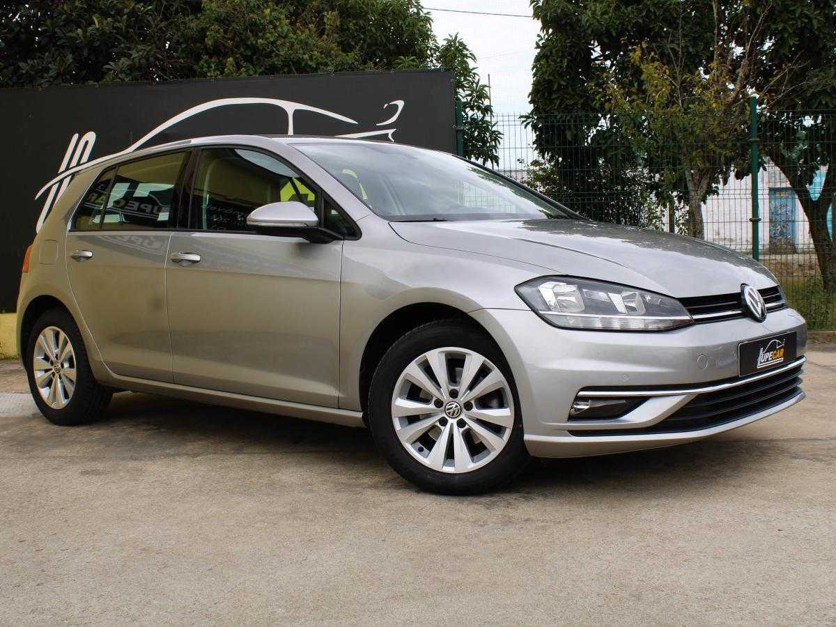 volkswagen-golf-2018-diesel-1598cc