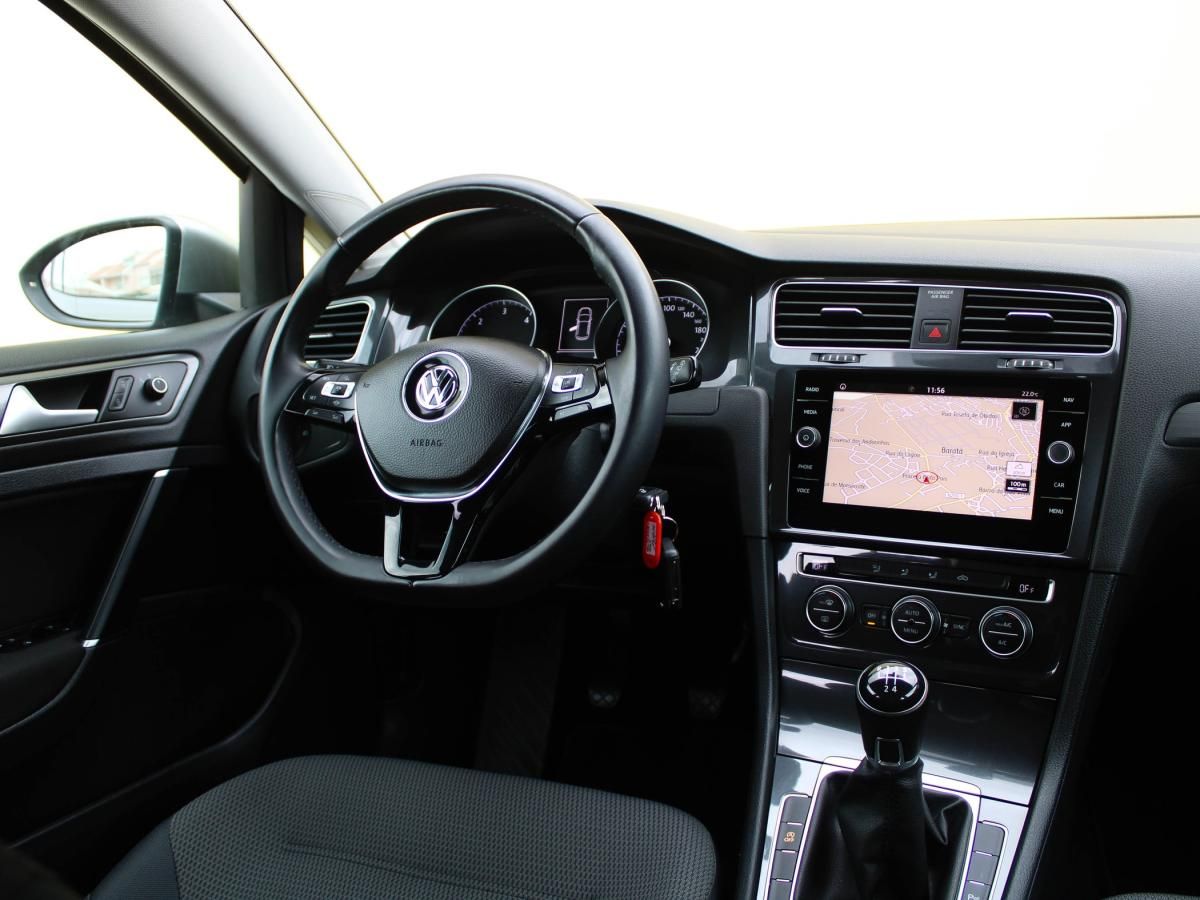 volkswagen-golf-2018-diesel-1598cc