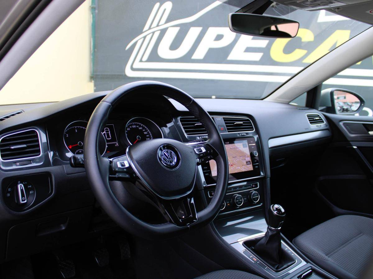 volkswagen-golf-2018-diesel-1598cc