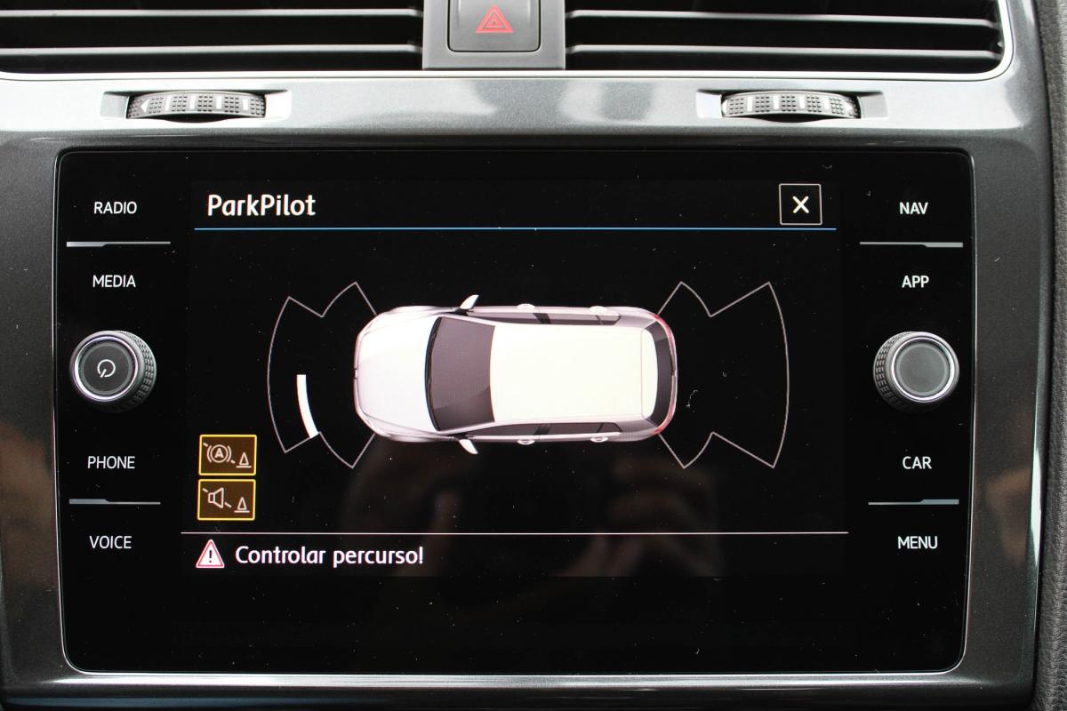 volkswagen-golf-2018-diesel-1598cc