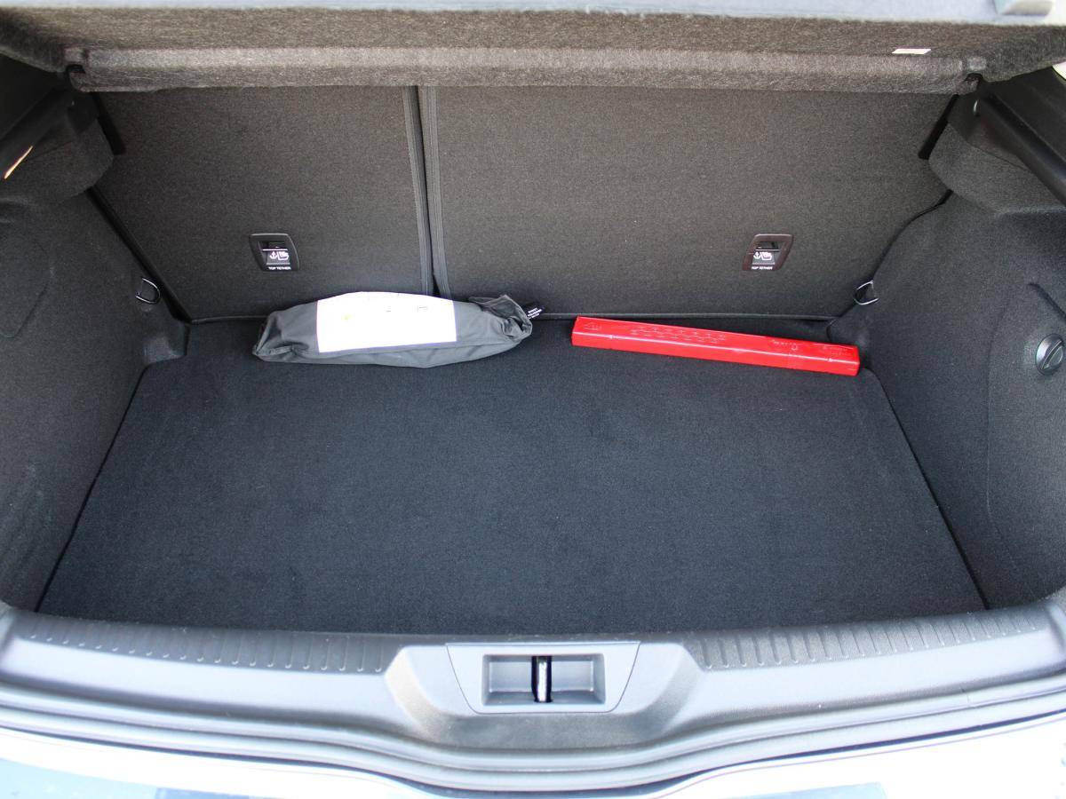 renault-megane-2023-diesel-1461cc