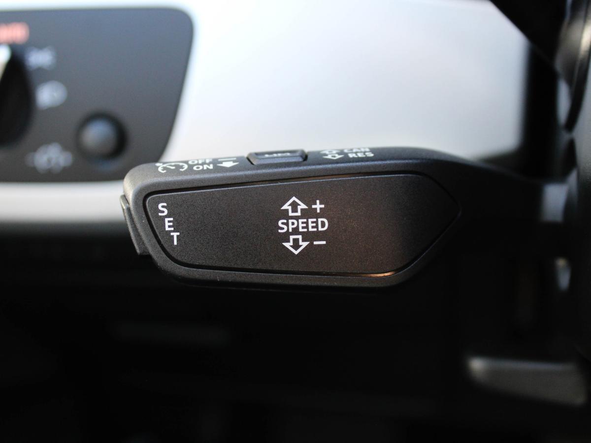 audi-a4-avant-2024-diesel-1968cc