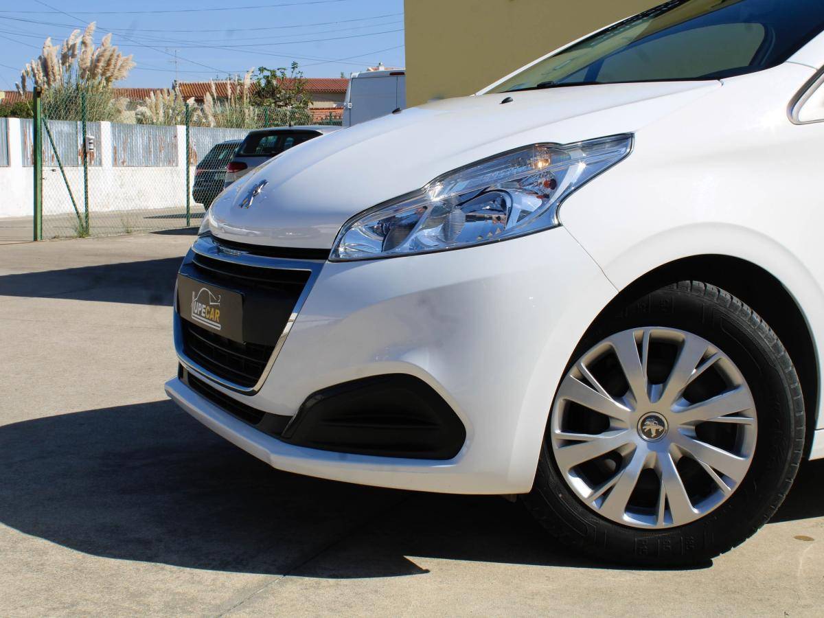 peugeot-208-2020-diesel-1499cc