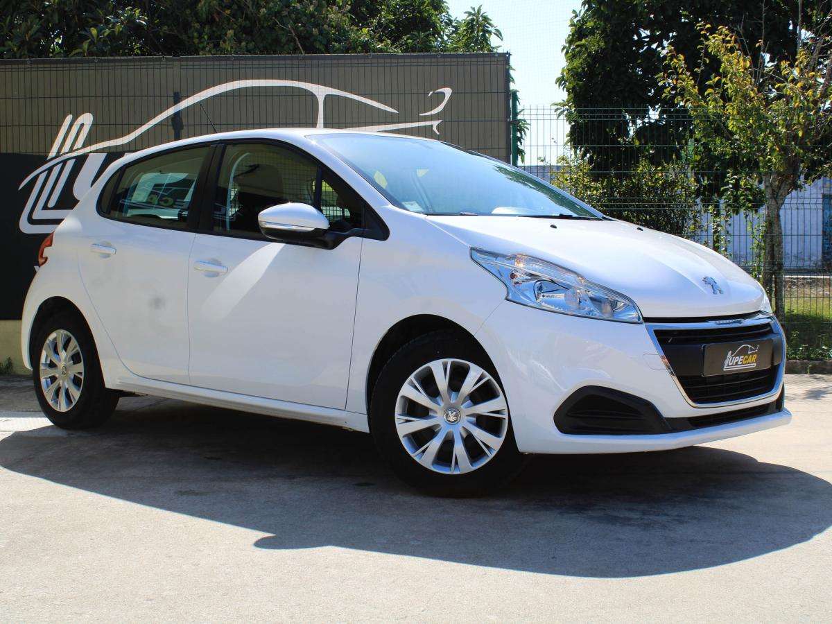 peugeot-208-2020-diesel-1499cc