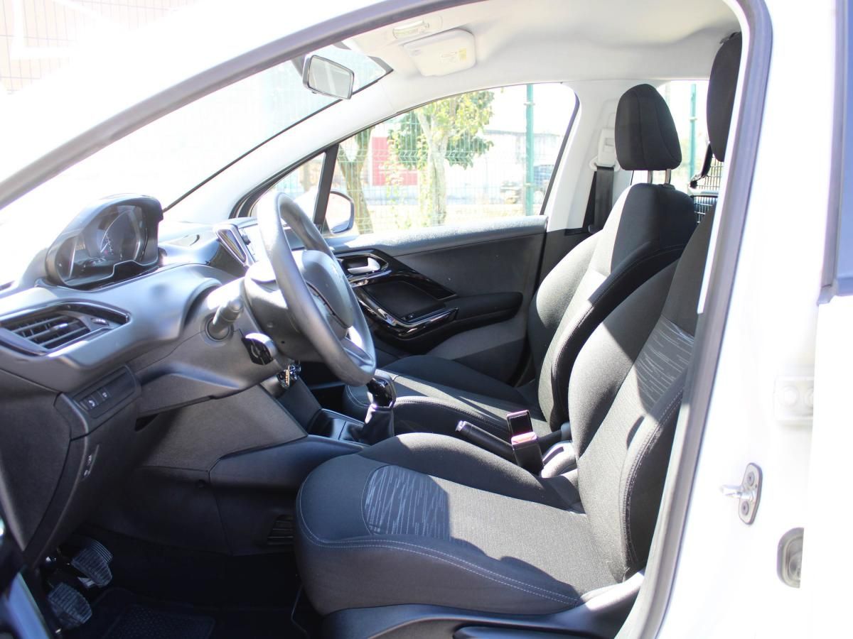 peugeot-208-2020-diesel-1499cc