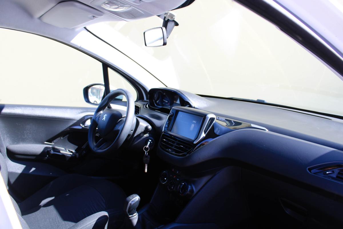peugeot-208-2020-diesel-1499cc