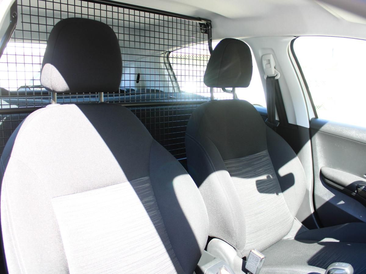 peugeot-208-2020-diesel-1499cc