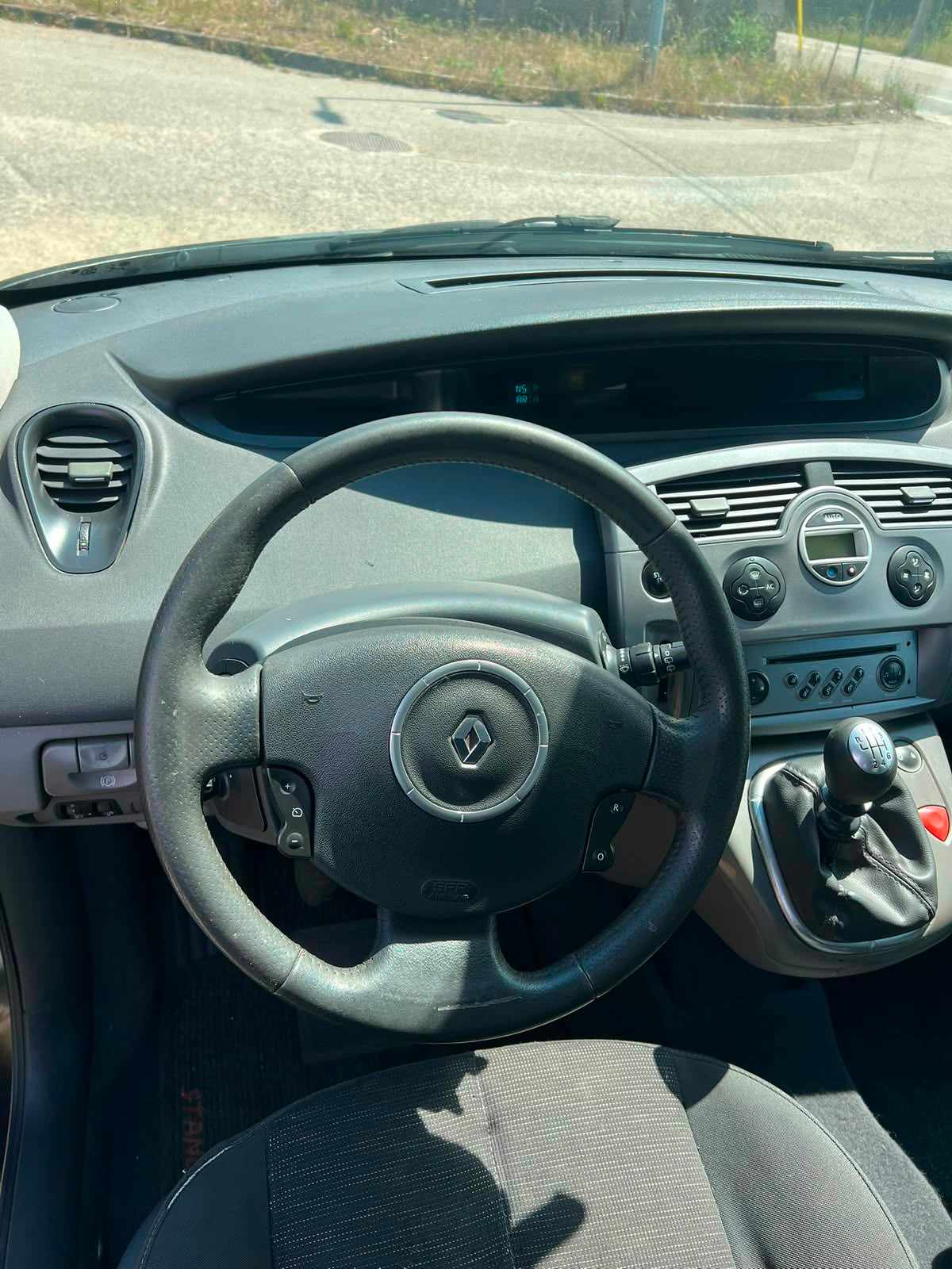renault-scenic-1-5-dci-2007-diesel-1461cc