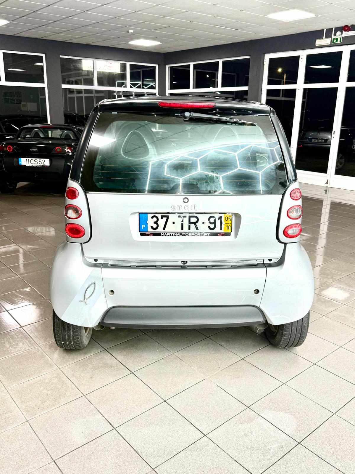 smart-fortwo-0-7-2005-gasolina-698cc