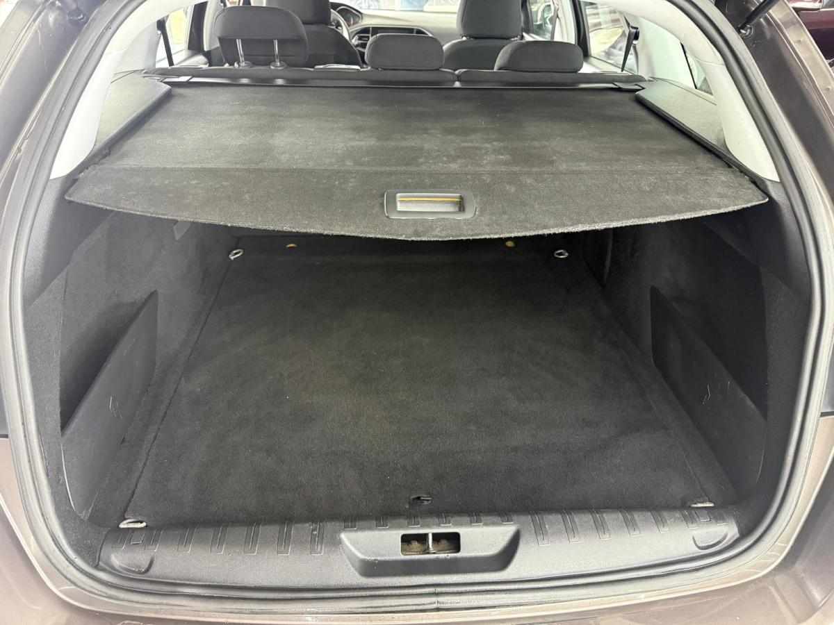 peugeot-308-sw-2014-diesel-1560cc