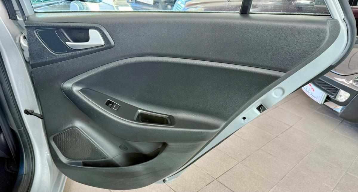 hyundai-i20-1-1-crdi-2016-diesel-1120cc