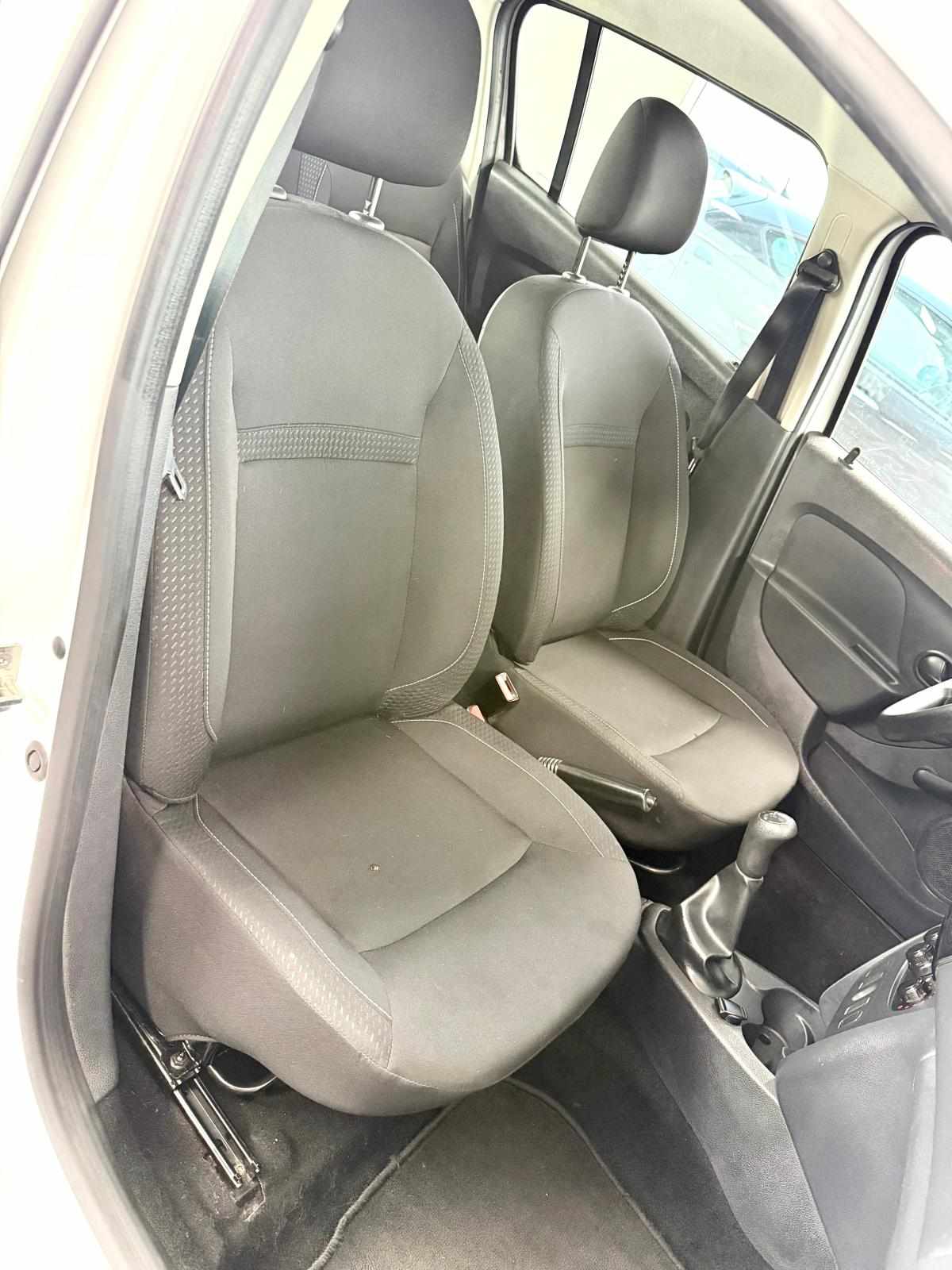 dacia-sandero-1-0-2019-gasolina-998cc