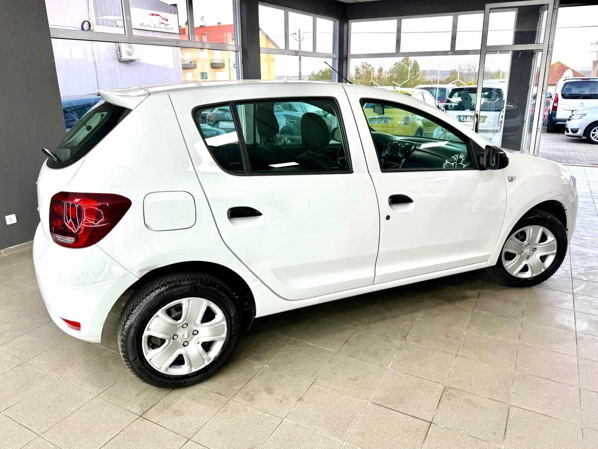 dacia-sandero-1-0-2019-gasolina-998cc