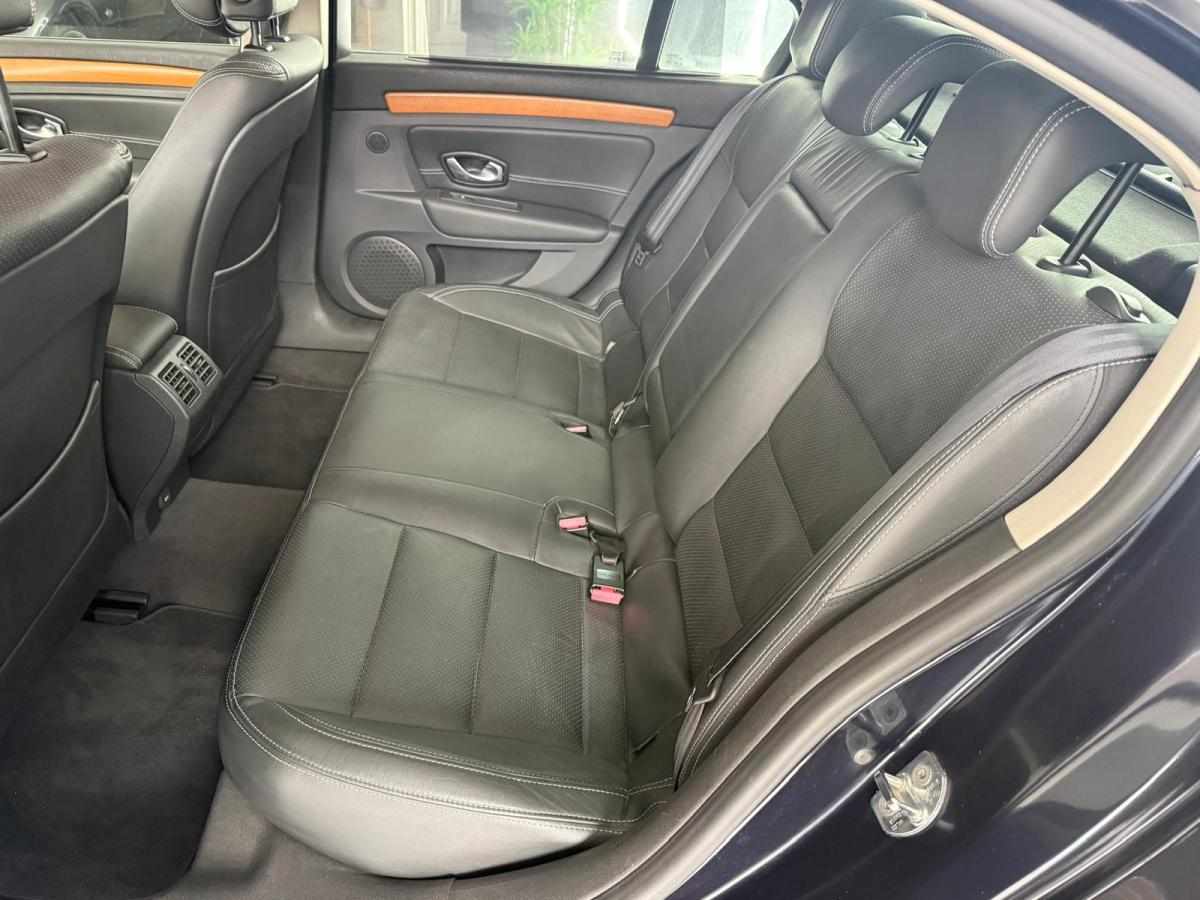 renault-laguna-2-0-dci-2010-diesel-1995cc