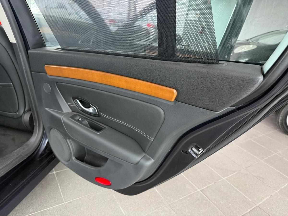 renault-laguna-2-0-dci-2010-diesel-1995cc