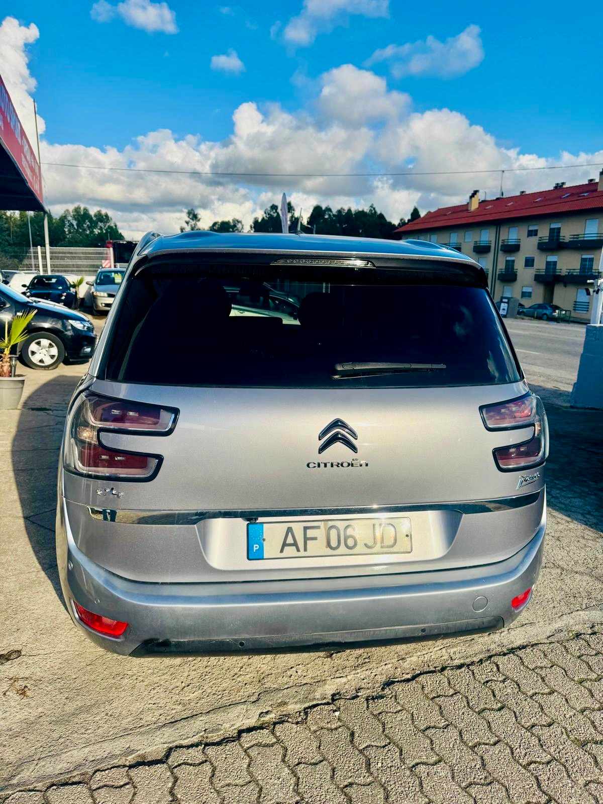 citroen-c4-picasso-1-6-bluehdi-2018-diesel-1560cc