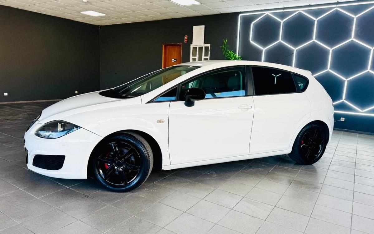 seat-leon-1-6-tdi-2010-diesel-1598cc