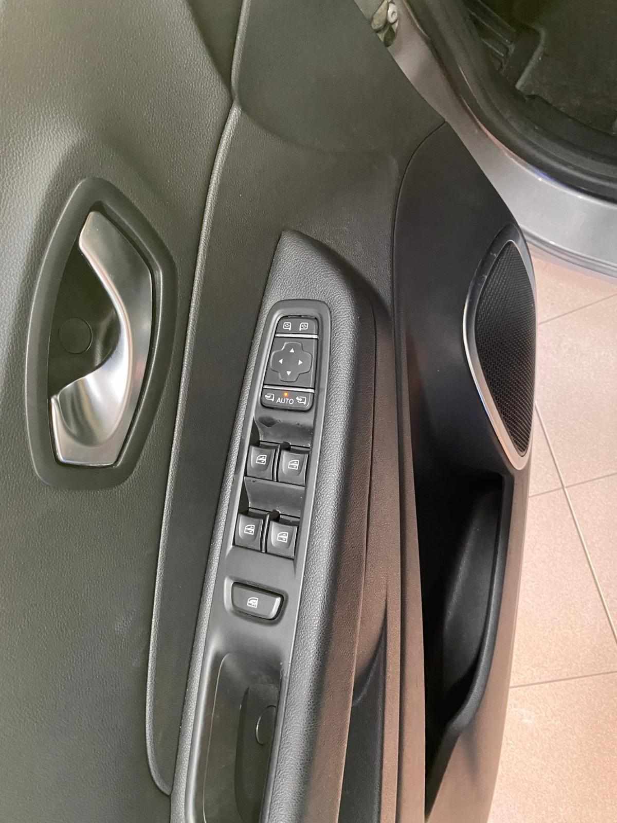 renault-captur-2018-gasolina-1197cc
