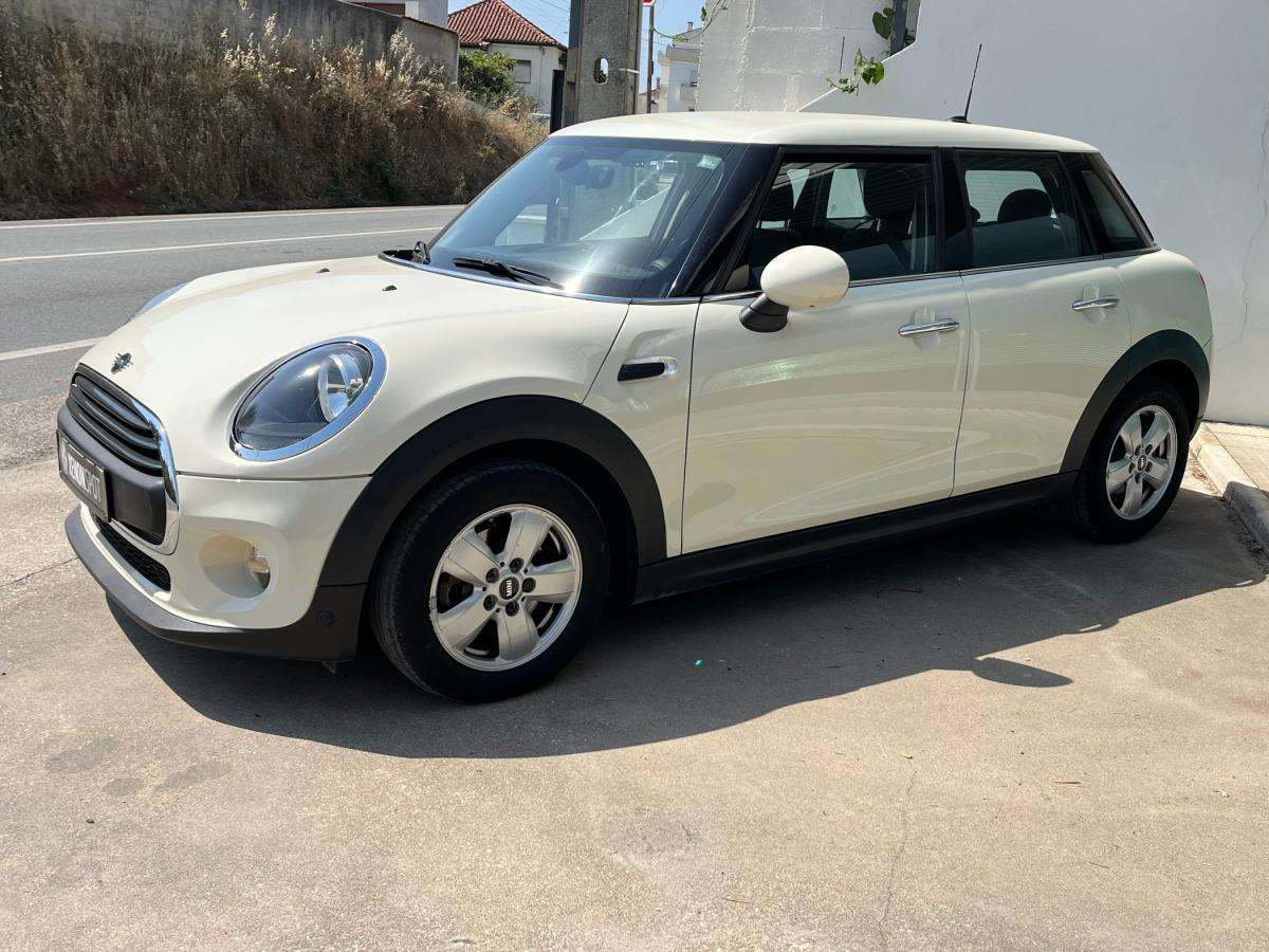 mini-one-2020-diesel-1496cc