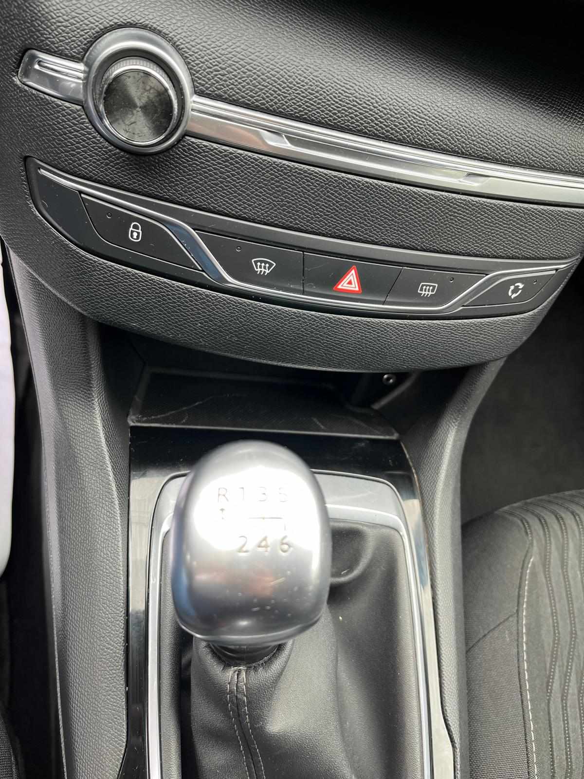 peugeot-308-sw-2014-diesel-1560cc