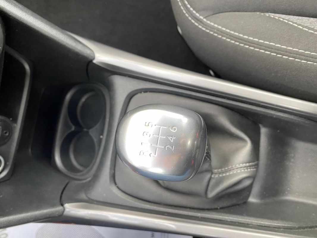 peugeot-2008-2018-diesel-1560cc