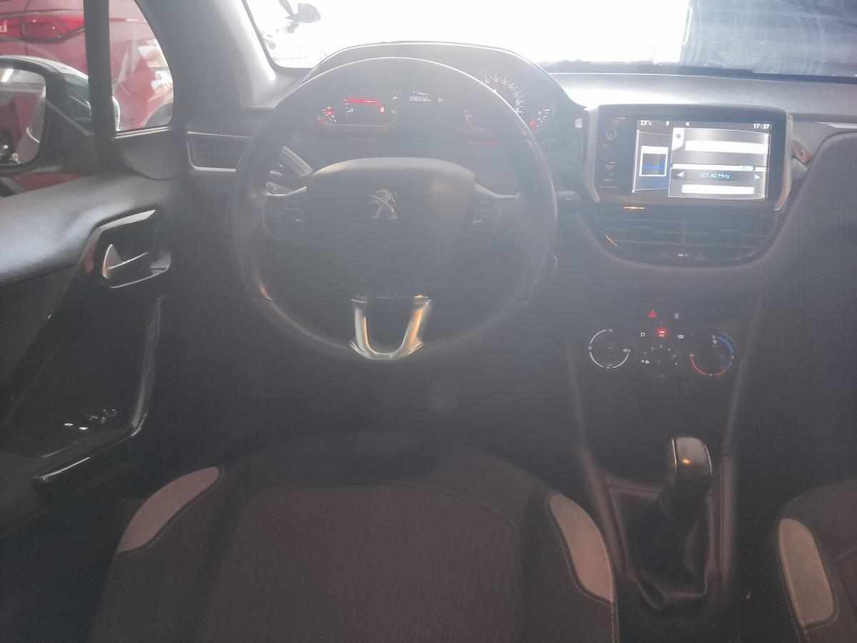 peugeot-208-1-2-vti-2014-gasolina-1199cc